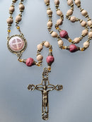 Terço de  Pétalas de Rosas São Bento