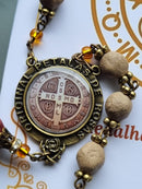 Terço de  Pétalas de Rosas São Bento