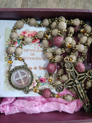 Terço de  Pétalas de Rosas São Bento