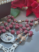 Terço de  Pétalas de Rosas Santa Teresinha