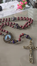 Terço de  Pétalas de Rosas Nossa Sra Aparecida